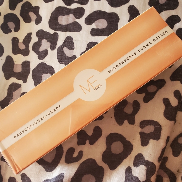 Derma Roller - Picture 1 of 3